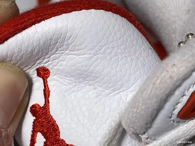 HYPE CJ0939-100 University Jordan Air 3 Retro White Tinker Red 0626